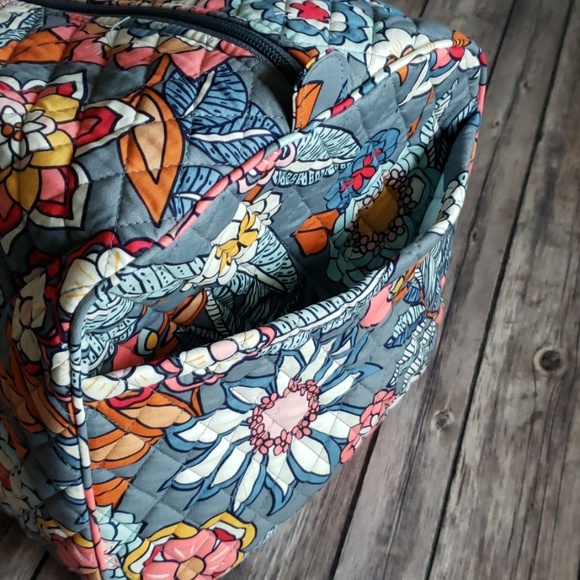 **Not Available**Vera Bradley Large Travel Duffel - Picture 4 of 8